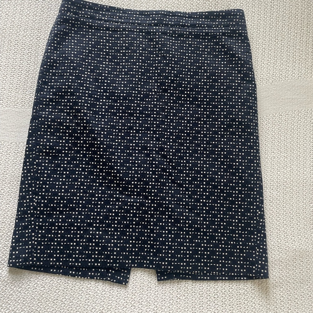 JCrew navy and white textured pencil skirt